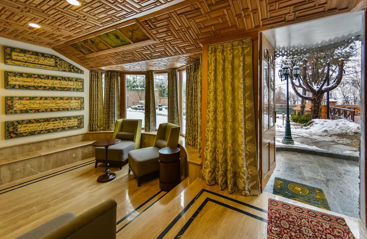 Hotel Metropolis Сринагар Экстерьер фото